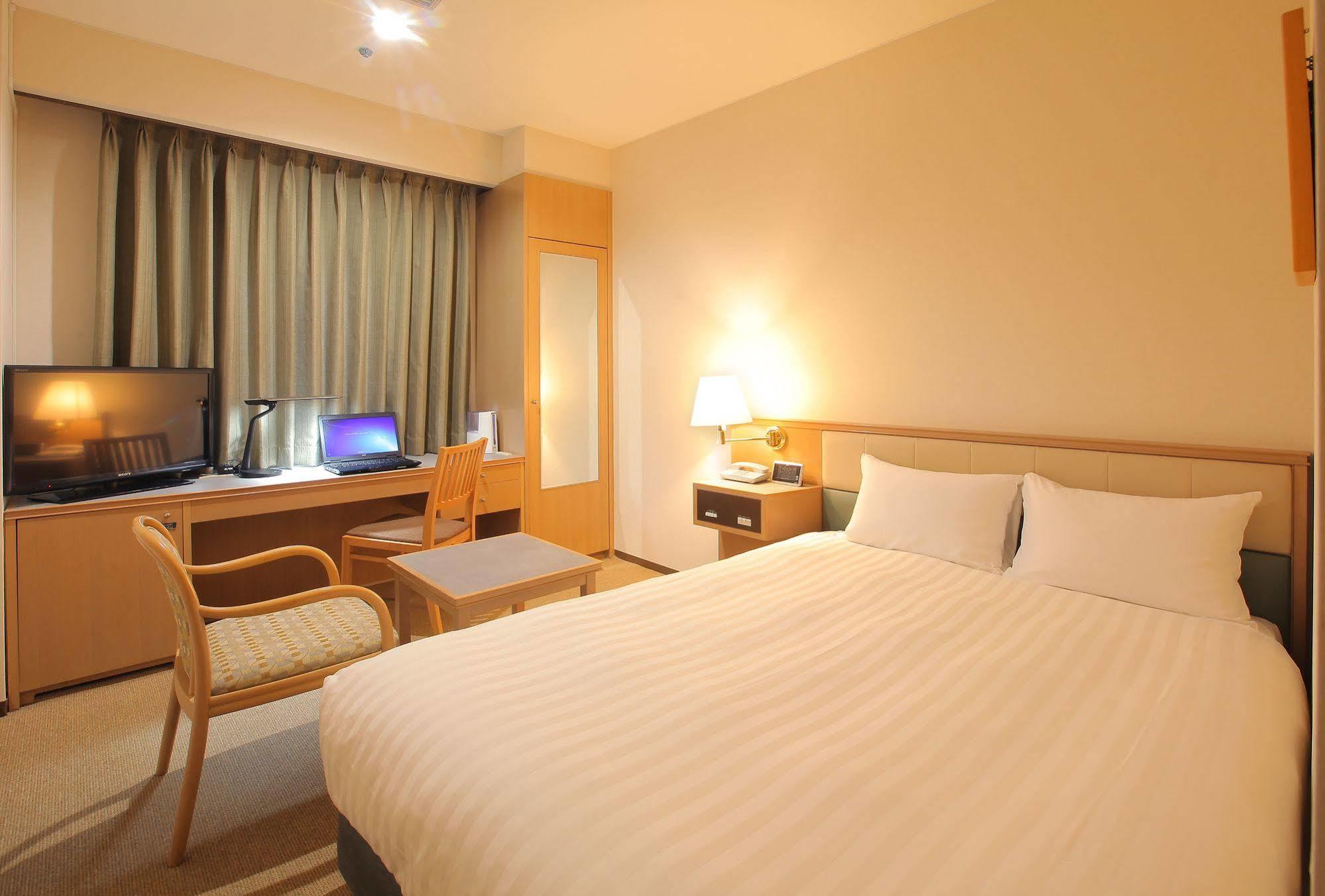 Odakyu Station Hotel Hon-Ацуги Екстериор снимка